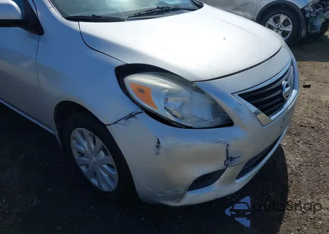 2013 Nissan Versa 1.6 Sv from USA, damaged, VIN 3N1CN7AP8DL884431